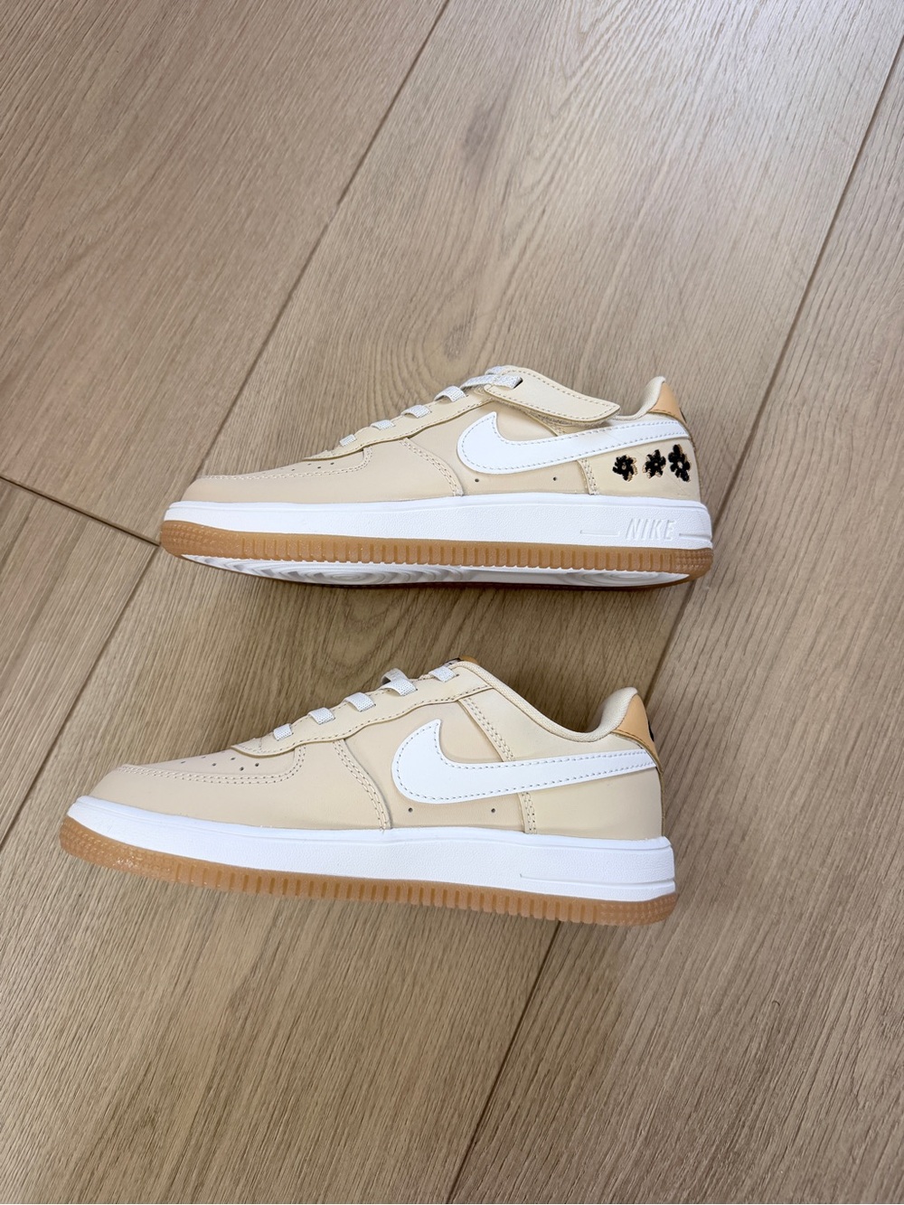 Kids Nike Low-Top Sneakers